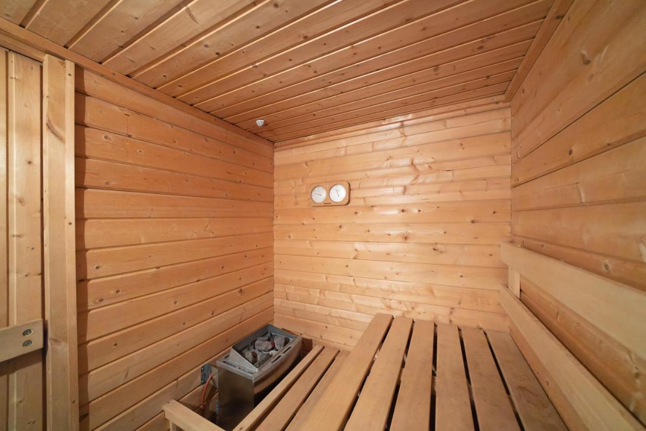 Urban Cube Mit Sauna Thun Exterior foto